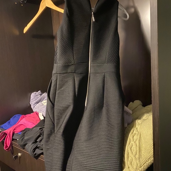 R&W semi formal black dress - Picture 2 of 2